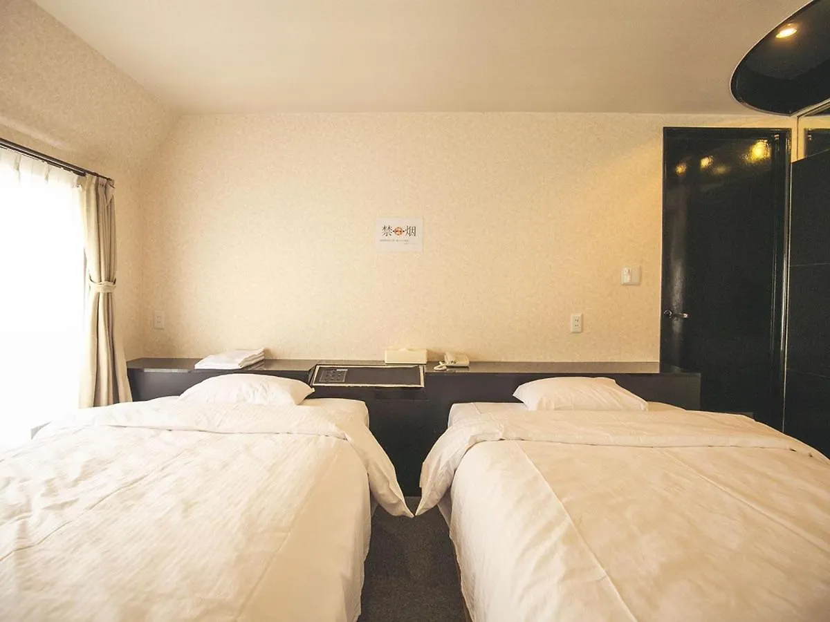 大阪グランドホテル Osaka Grand Hotel Yao 3*,
