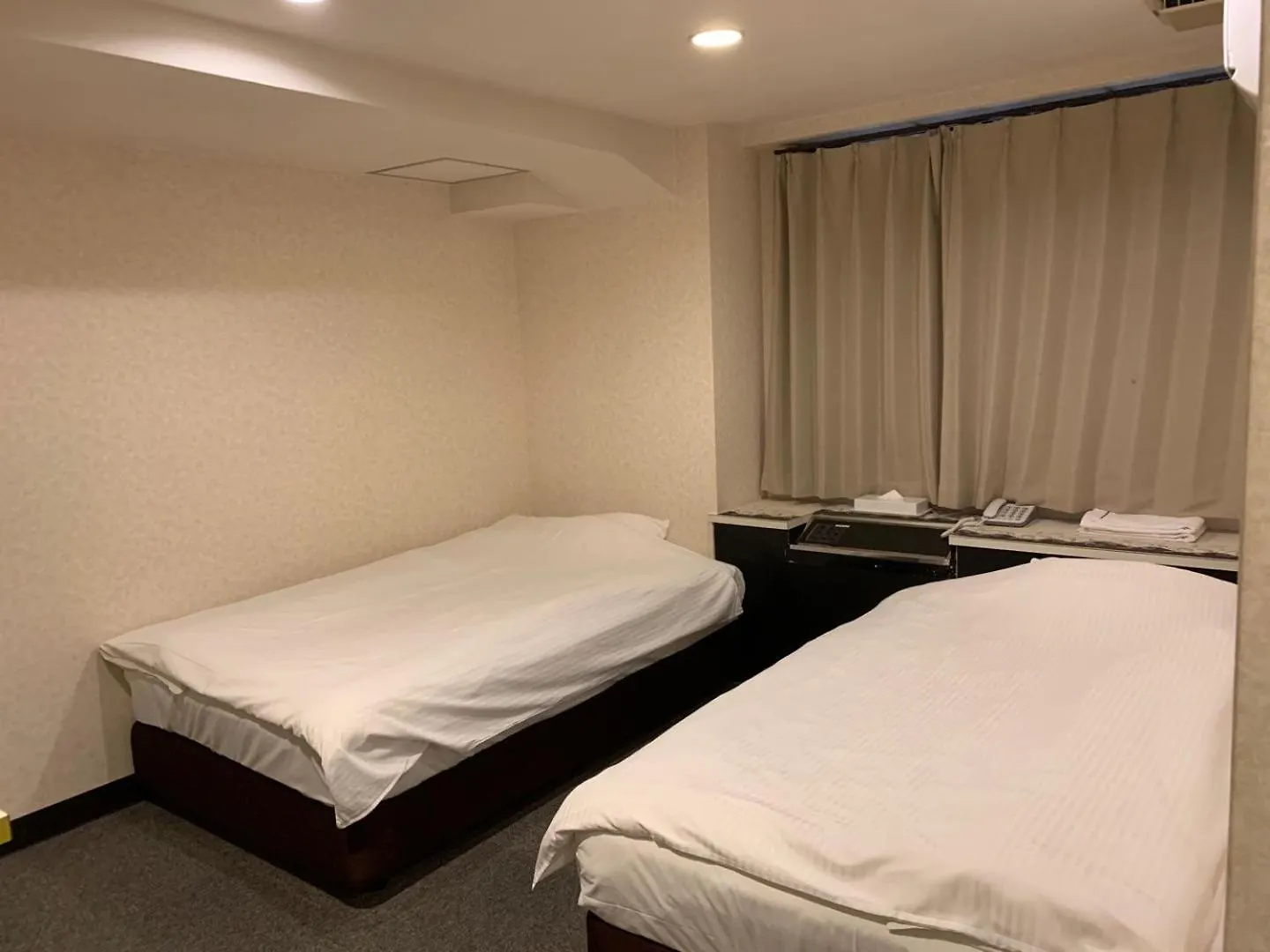 大阪グランドホテル Osaka Grand Hotel Yao